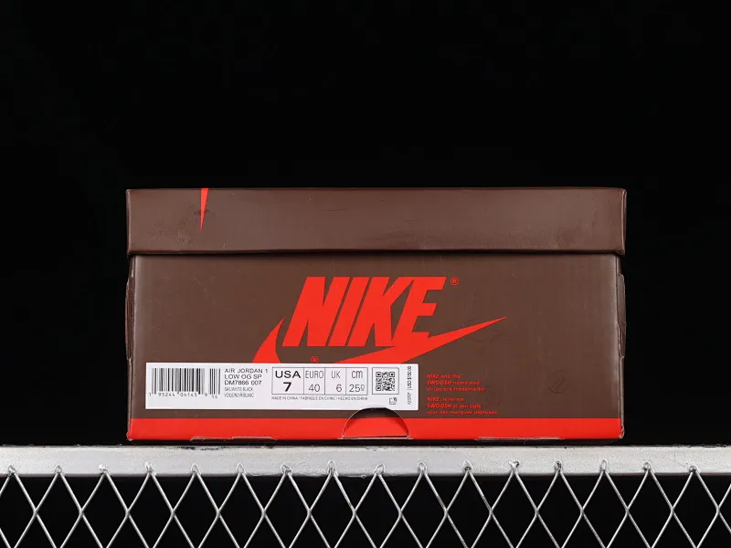 All Categories Air Jordan Jordan series basketball shoes Air Jordan 1 Low Travis Scott x Air Jordan 1 Low OG AJ1 Joe 1 black and white overhead low-top basketball shoes DM7866-007